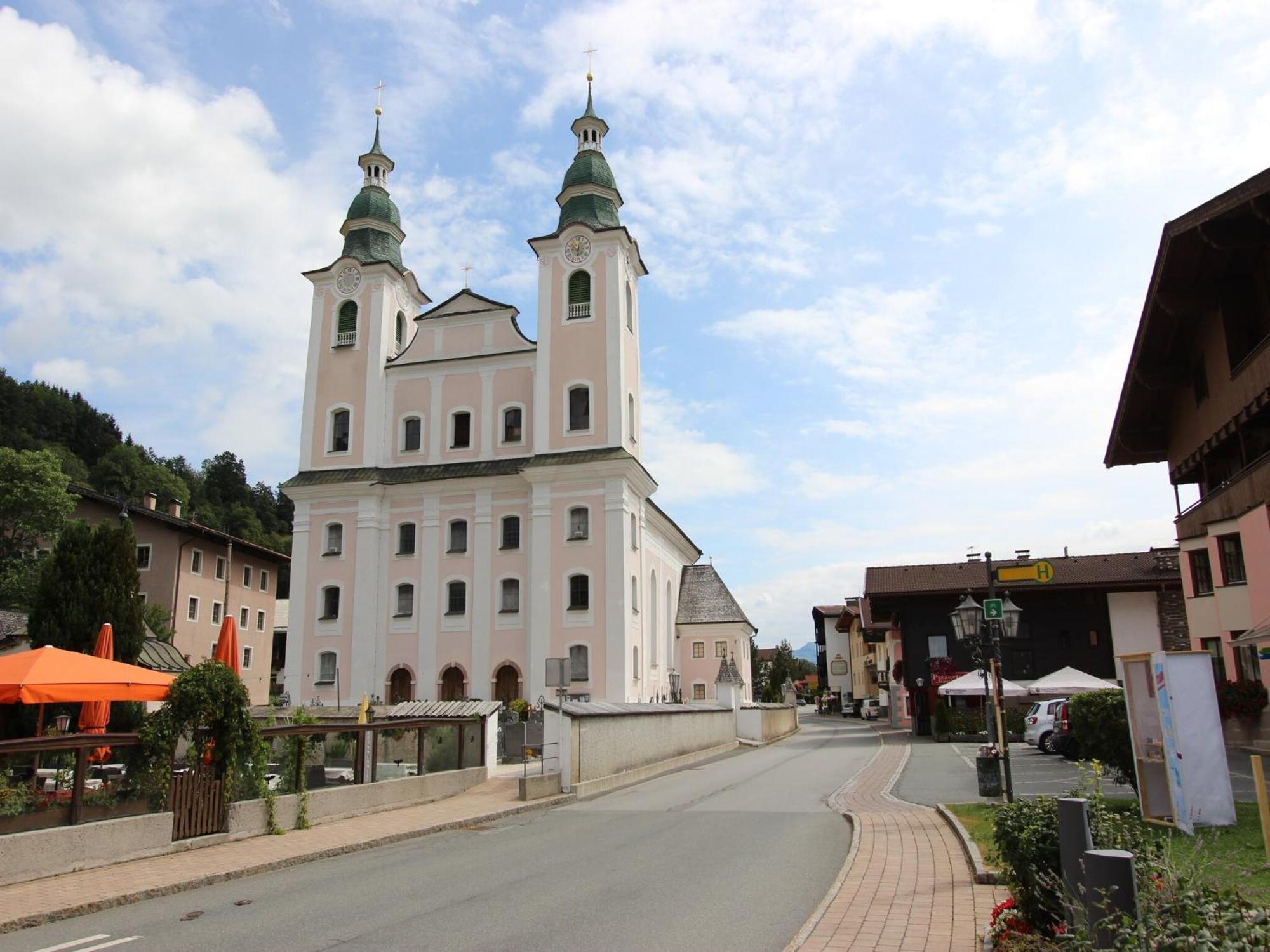Wonderful Apartment In Hopfgarten Im Brixental With Parking Bagian luar foto